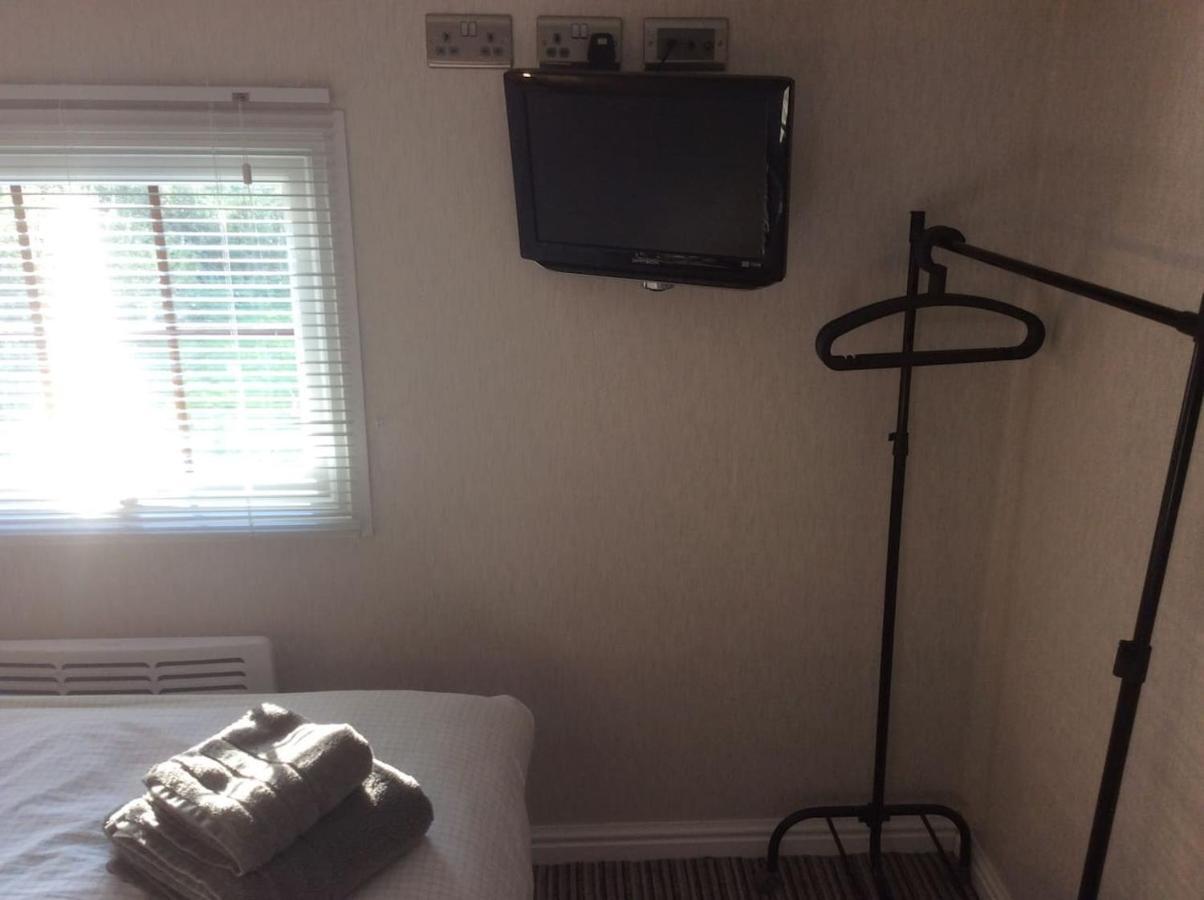 Apartamento Woodland View - A Place To Escape Swynnerton Exterior foto
